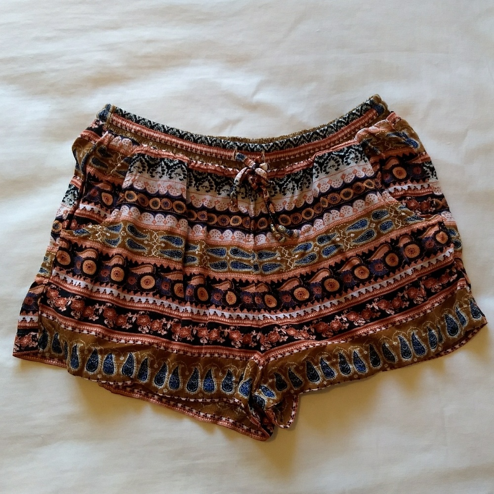 American Eagle stretch drawstring print shorts